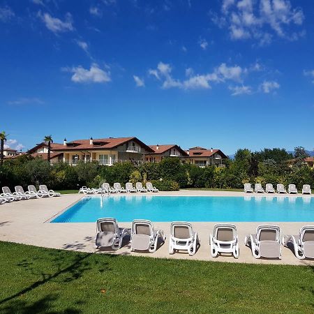 Royal Apartments Garda Sirmione Exterior foto