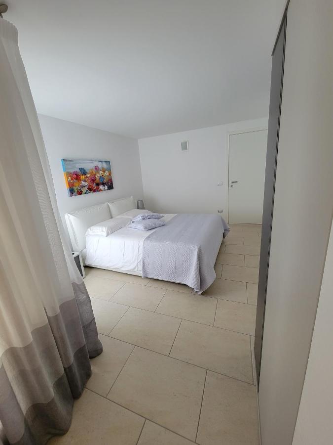 Royal Apartments Garda Sirmione Exterior foto